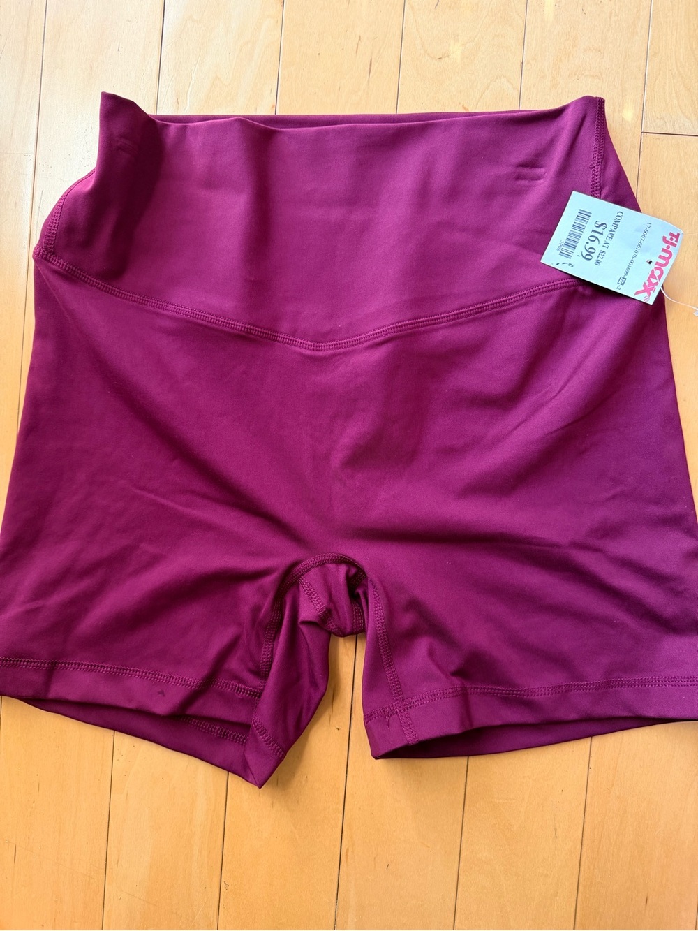 NWT Yogalicious Seamless Lux Vex Short — Burgundy